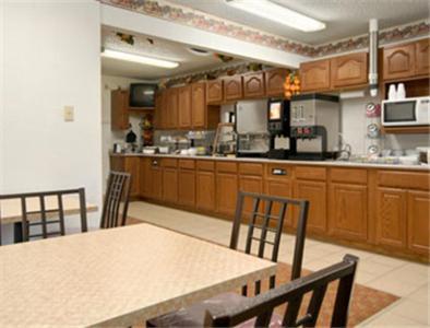 Super 8 Davenport Hotel Nhà hàng bức ảnh